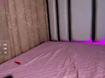 Chaturbate Live Sex Cam of maddie_01