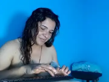 Chaturbate Live Sex Cam of tamenoir33