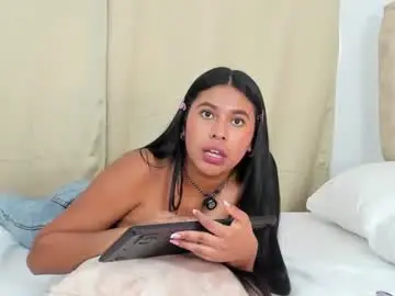 Chaturbate Live Sex of perla_la