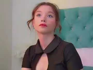 Chaturbate Live Sex Cam of keiraace