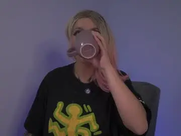 Chaturbate Nude Webcam of cyberzoe