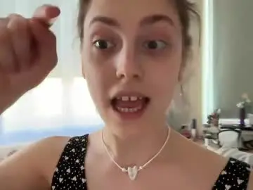 Chaturbate Free Porn Cam of holydori