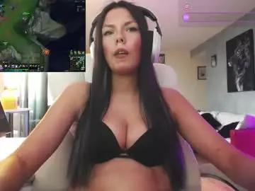 Chaturbate Free Porn Cam of tinykylie