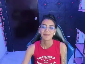 Chaturbate Free Porn Cam of karlaslutskinny__