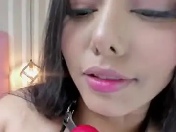 Chaturbate Adult Video Chat of mia_jons20