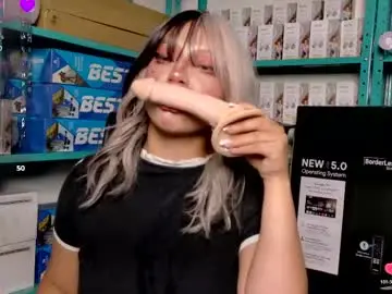 Chaturbate Best live sex cam show of saraa_love_