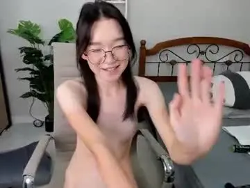 Chaturbate Live Sex Cam of syuri_sun