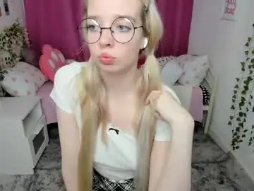 Chaturbate Live Sex Cam of bellamontgomery