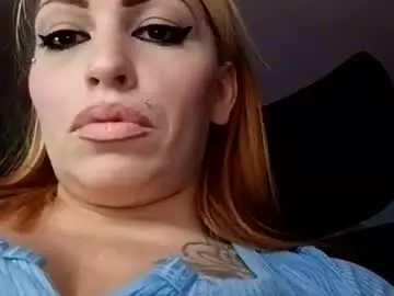 Chaturbate Live Sex Cam of meowzers777