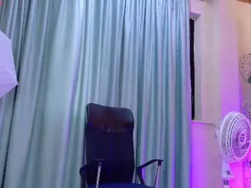 Chaturbate Nude Webcam of chloerossee