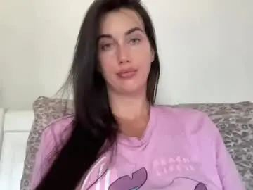 Chaturbate Live Sex Cam of cute_kriss94