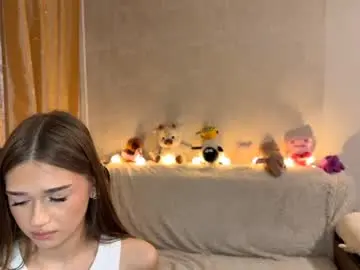 Chaturbate Live Sex Cam of urmeowkitty