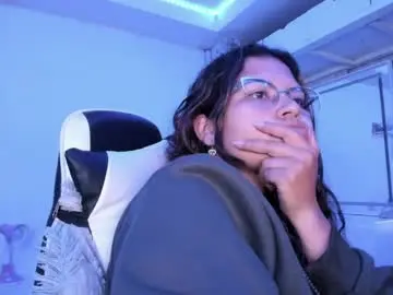 Chaturbate Live Porn of ladybrown_16