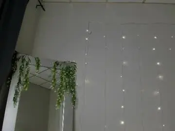 Chaturbate Live Porn of maya_raay