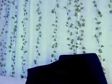 Chaturbate Adult Video Chat of emilywithe_
