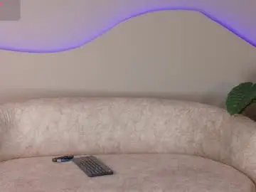 Chaturbate Live Sex Cam of kayla_batista01