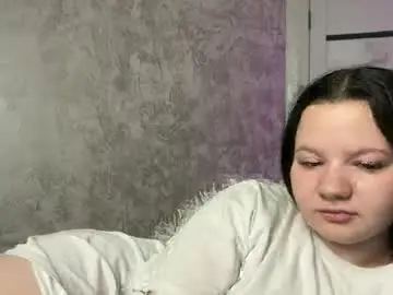 Chaturbate Live Sex Cam of mila_bloom