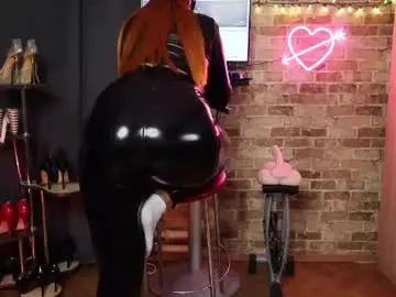 Chaturbate Live Sex Cam of sara__foxy