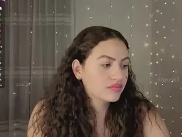 Chaturbate Watch Live Sex Cams of lilyrose1_