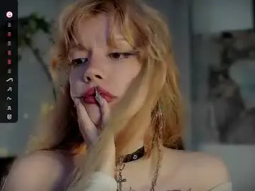 Chaturbate Live Sex Cam of little_anitta