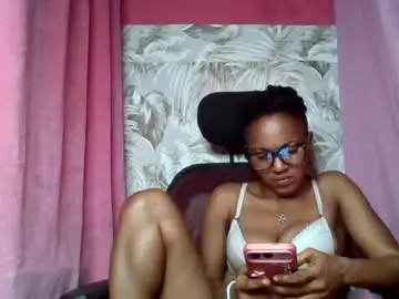 Chaturbate Live Sex of sexydoll32