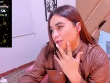 Chaturbate Best live sex cam show of emmabigass7