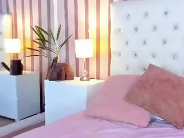 Chaturbate Best live sex cam show of mia_stones_