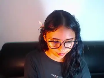 Chaturbate Free Porn Cam of bellaluxxs