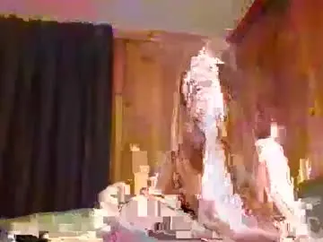 Chaturbate Free Live Porn of ridinghoodred