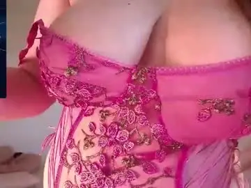 Chaturbate Live Sex Cam of ambrosia_nectar