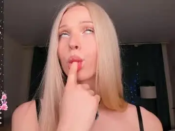 Chaturbate Sex Cam of mikaelataron