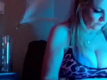 Chaturbate Sex Cam of cherrygirlmilf