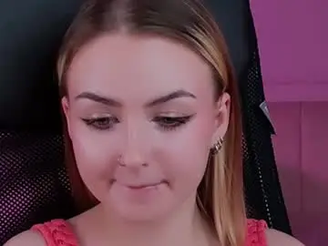 Chaturbate Live Sex Cam of evelinakitty