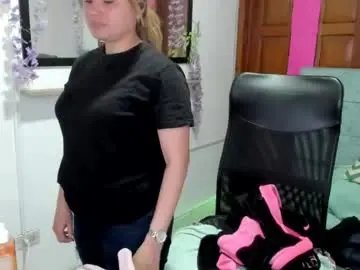 Chaturbate Watch Live Sex Cams of julieta_star69
