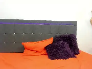 Chaturbate Watch Live Sex Cams of violetteskyy