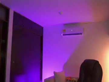 Chaturbate Live Sex Cam of _niah