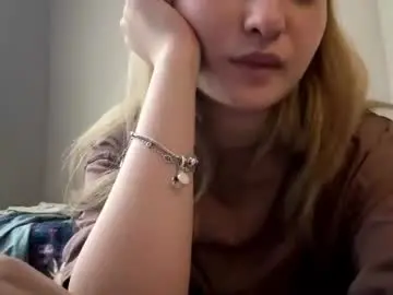 Chaturbate Nude Webcam of mia_livy