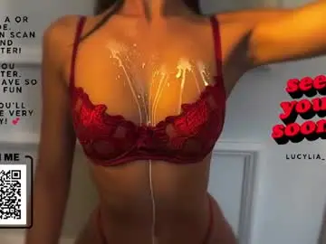 Chaturbate Sex Cam of lucylia_