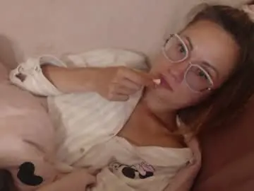 Chaturbate Adult Video Chat of flowercandydoll13