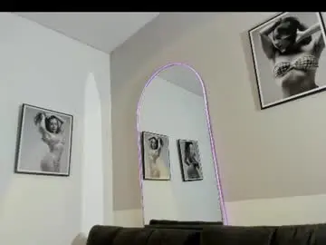 Chaturbate Free Live Porn of olivia_collisn