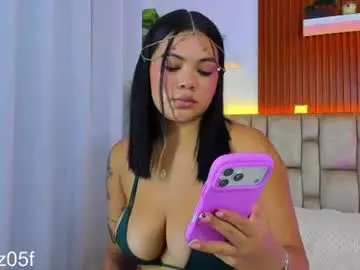 Chaturbate Live Sex Cam of diamond_canela
