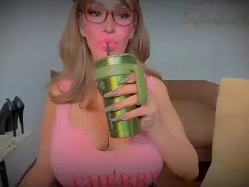 Chaturbate Watch Live Sex Cams of giftedgirl4u