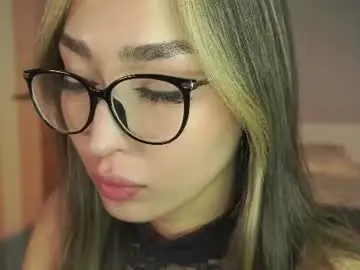 Chaturbate Adult Webcam of kira_404