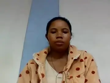 Chaturbate Nude Webcam of alydie7