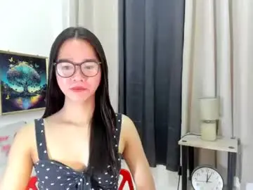 Chaturbate Live Sex Cam of yourtinybunny