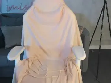 Chaturbate Live Sex Cam of berta_kelly