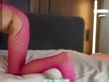 Chaturbate Live Sex of mon1_day