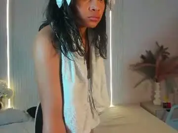 Chaturbate Live Sex Cam of emmaray3