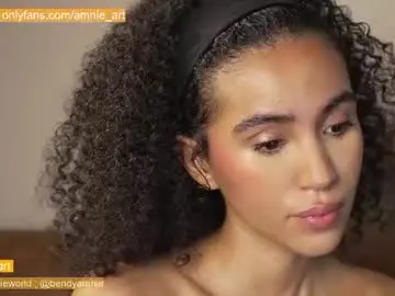 Chaturbate Live Sex of amnie_