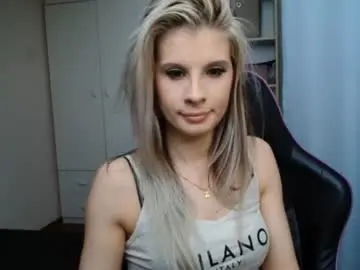 Chaturbate Best live sex cam show of kristineamore